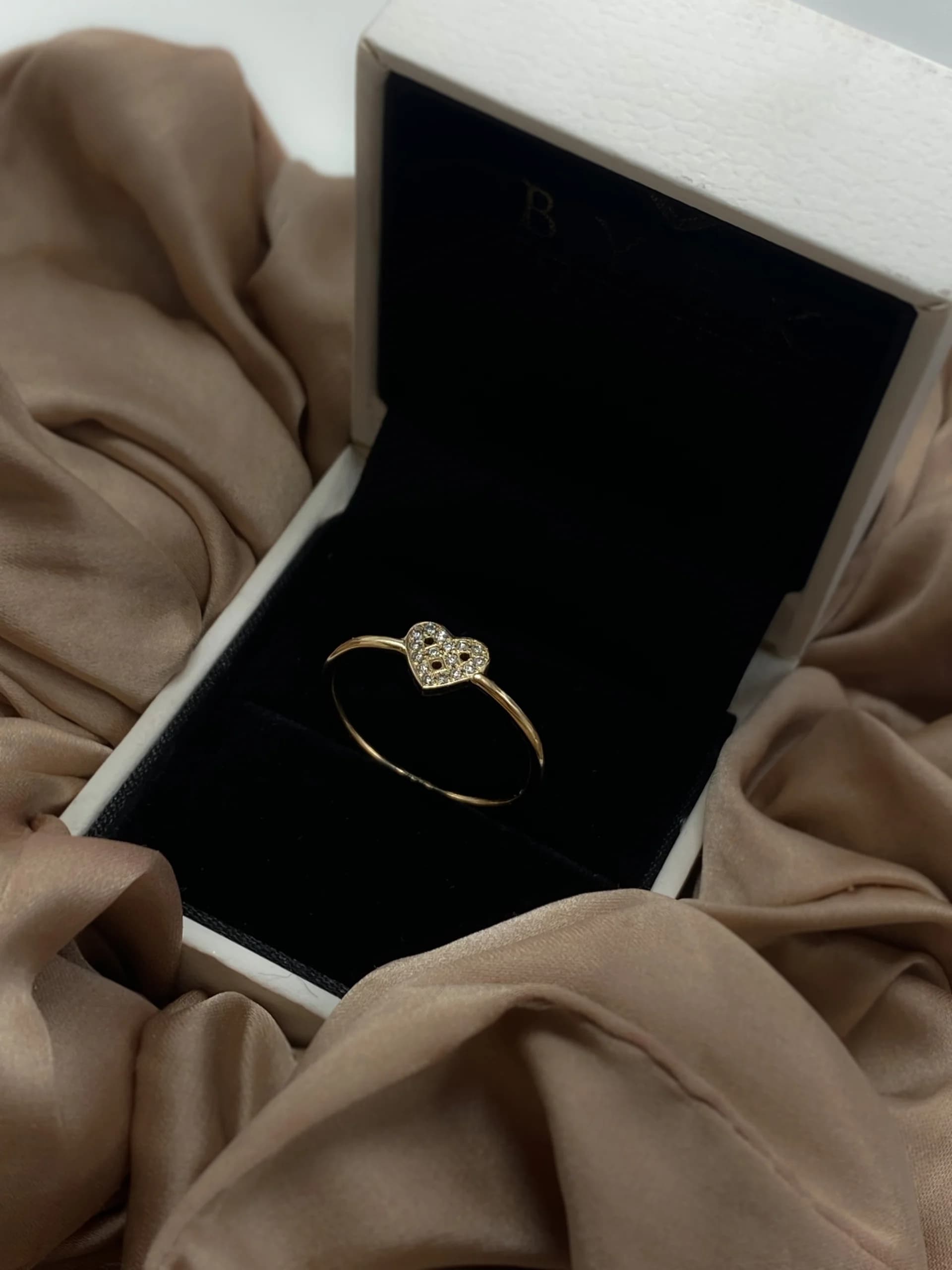 Nouvelle ring 18k 0,08ct W.SI