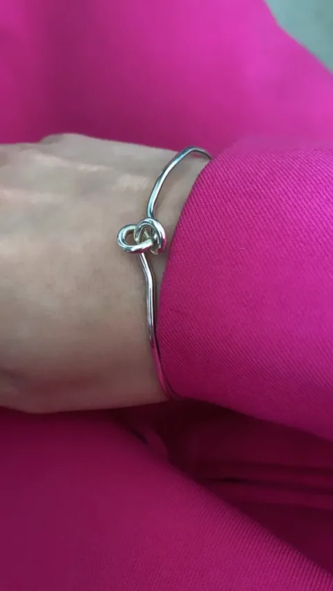 KNOTTIE BANGLE