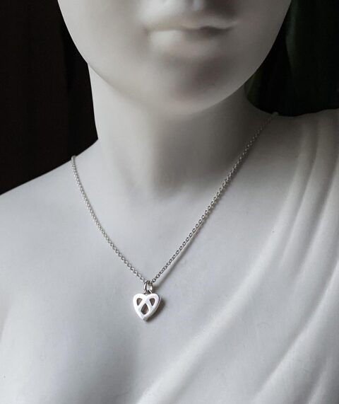Nouvelle Necklace
