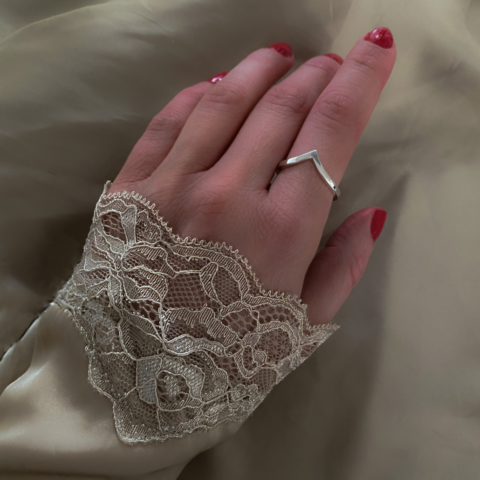 Vivvi ring