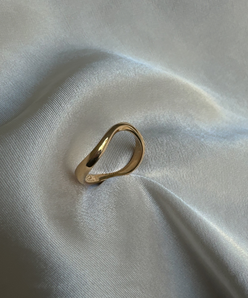 Adora Petite ring 18k