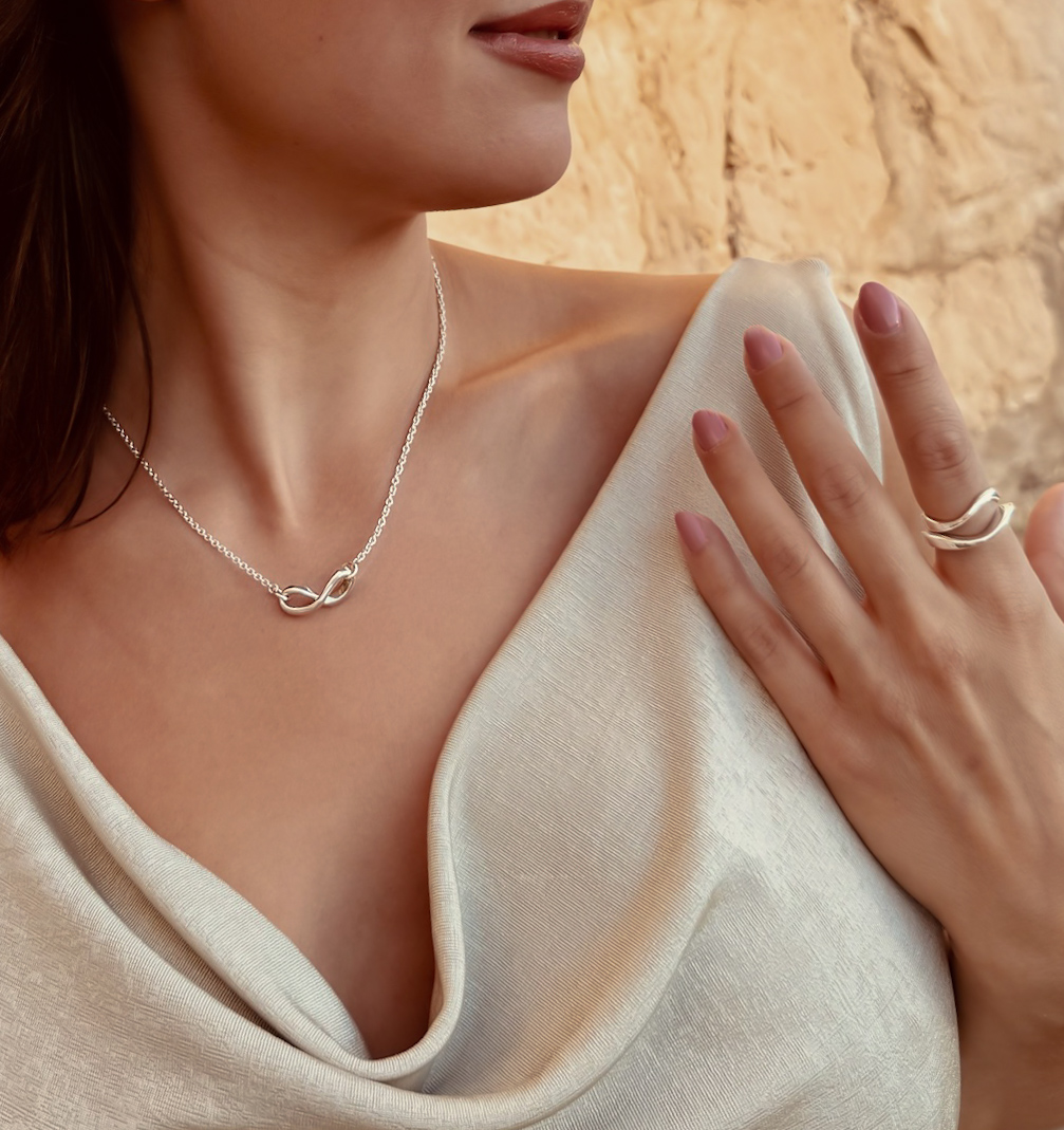 Adora necklace