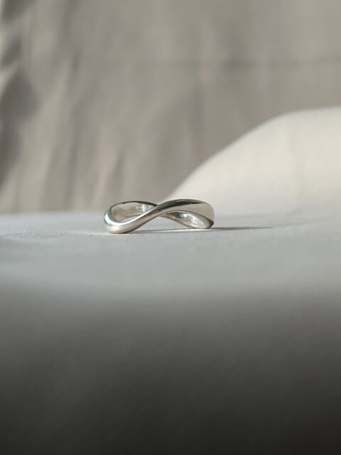 Adora petite ring